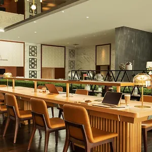https://sheraton-grand-hotel-dubai.sharjah-hotels.com